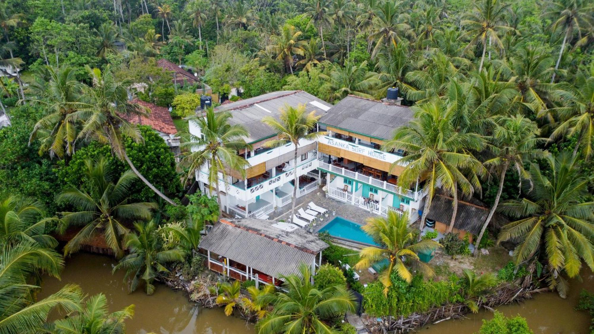 Asanka Surf House & Resturant Bed & Breakfast Midigama East Ngoại thất bức ảnh