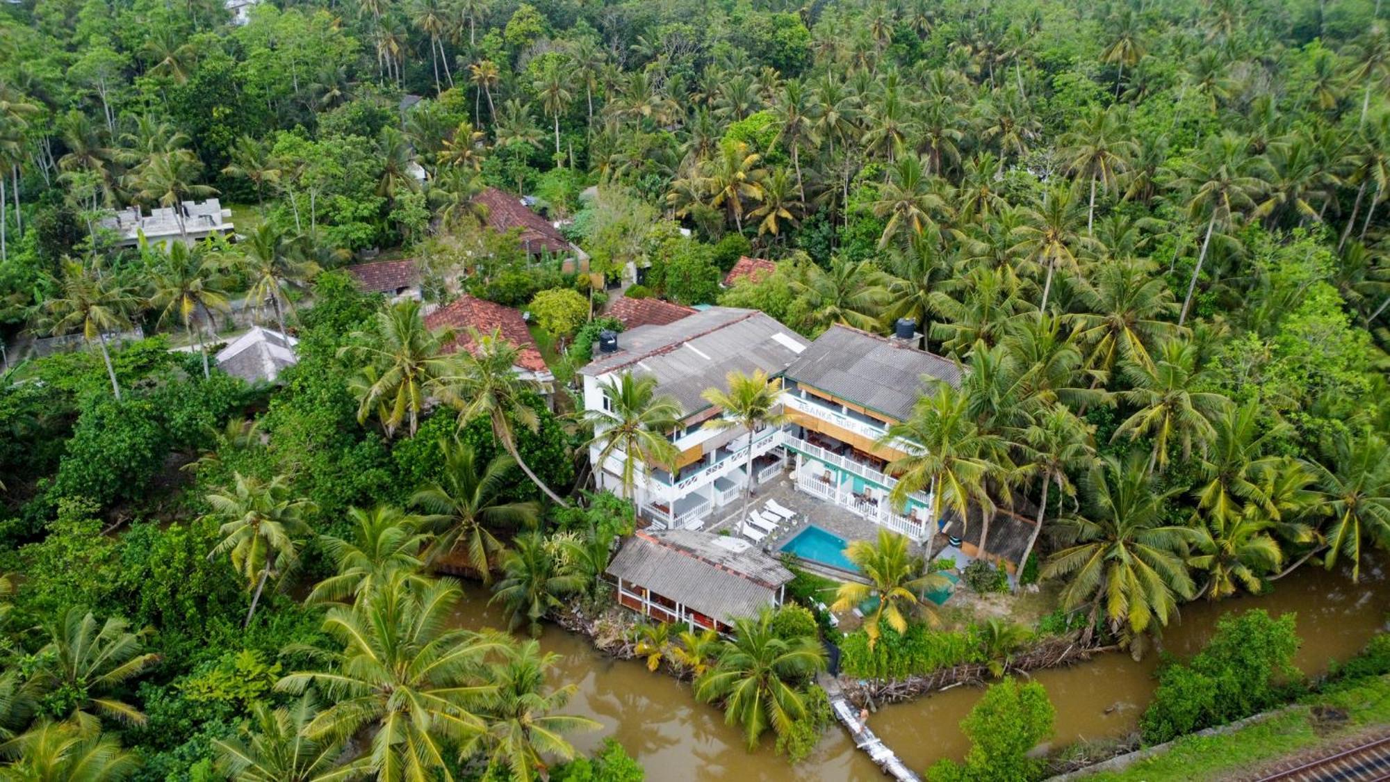 Asanka Surf House & Resturant Bed & Breakfast Midigama East Ngoại thất bức ảnh
