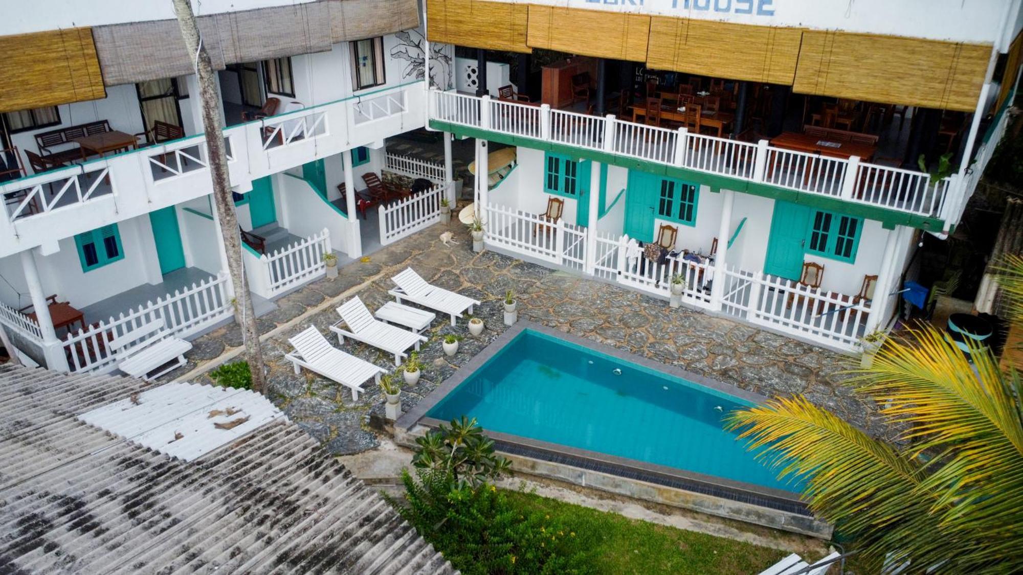 Asanka Surf House & Resturant Bed & Breakfast Midigama East Ngoại thất bức ảnh