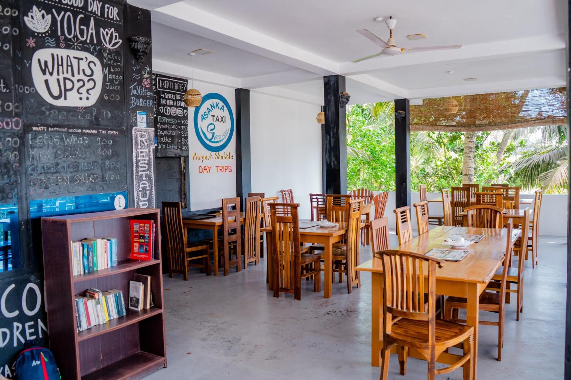Asanka Surf House & Resturant Bed & Breakfast Midigama East Ngoại thất bức ảnh