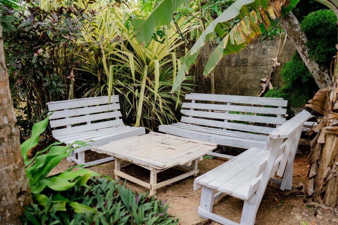 Asanka Surf House & Resturant Bed & Breakfast Midigama East Ngoại thất bức ảnh