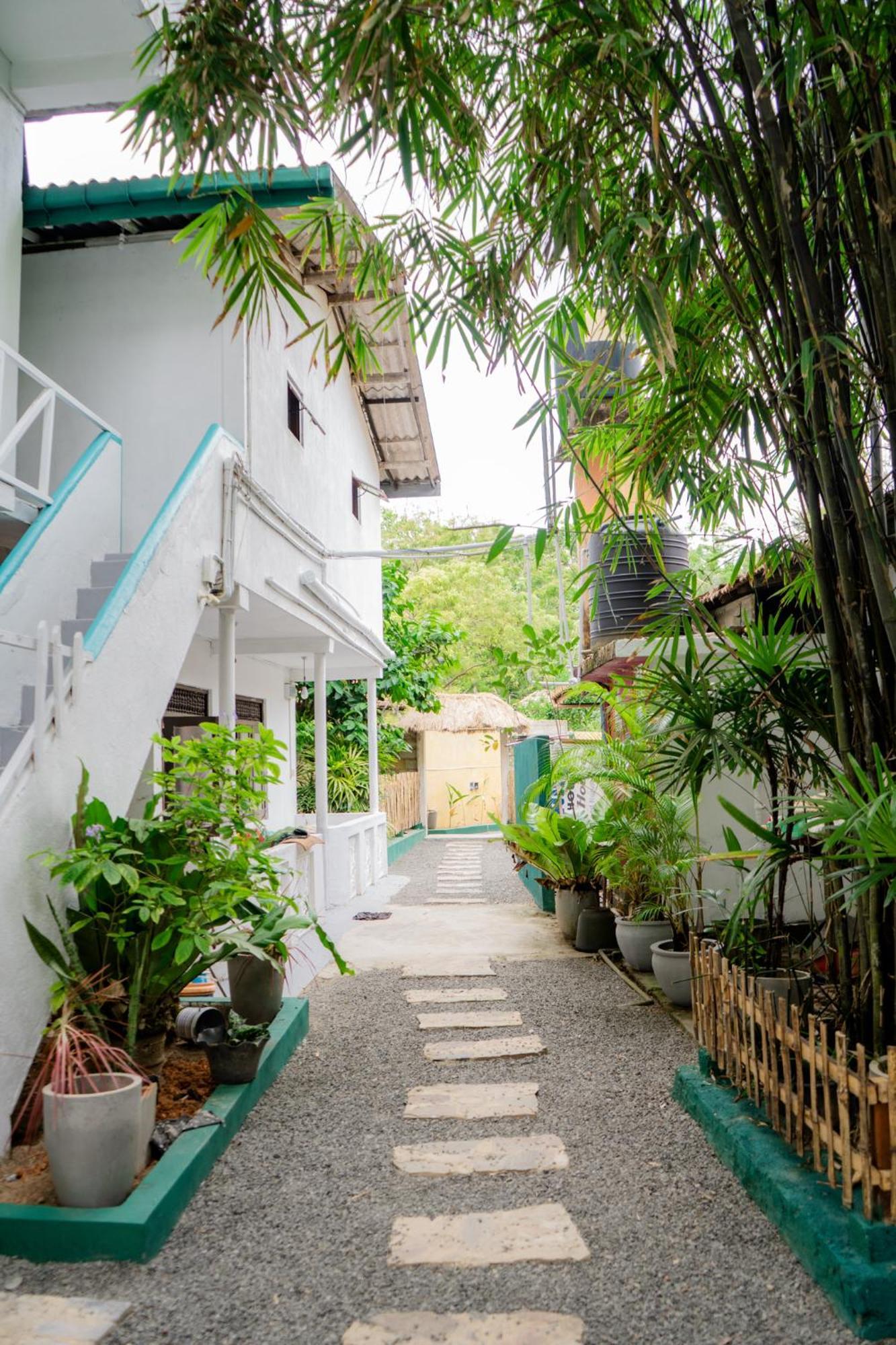Asanka Surf House & Resturant Bed & Breakfast Midigama East Ngoại thất bức ảnh